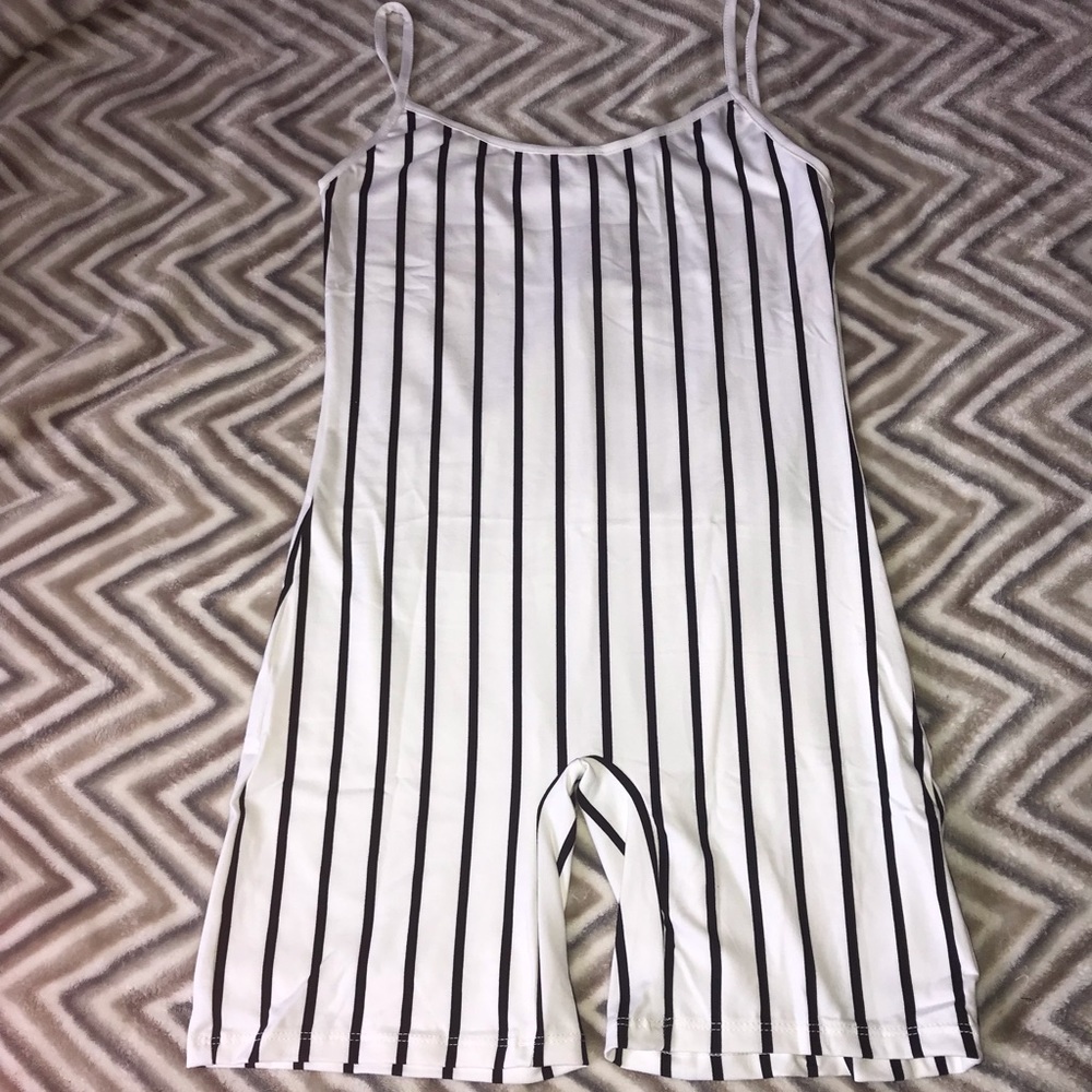 White stripe jumper